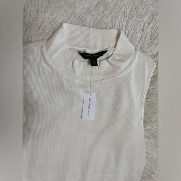 #69 Banana Republic Ribbed Body Suit - Picture 2 of 4